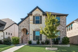 Building Photo - 1220 Canuela Way