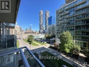 Building Photo - 29-429 Queens Quay E