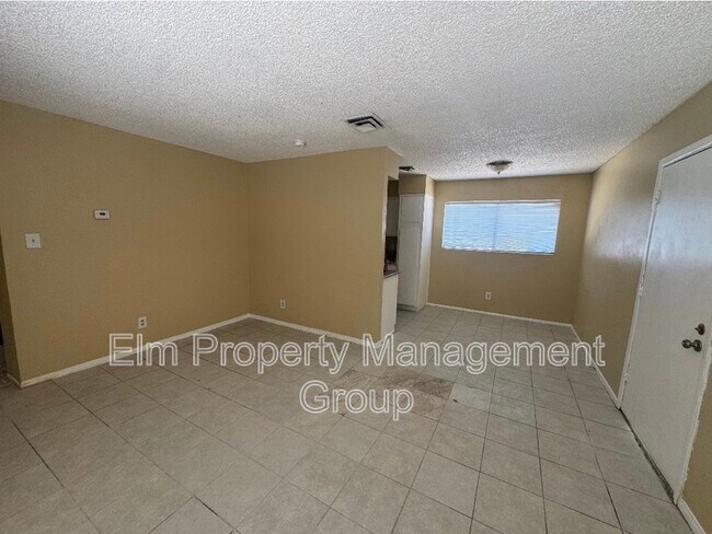 Foto del edificio - 2516 E Mesquite Ave