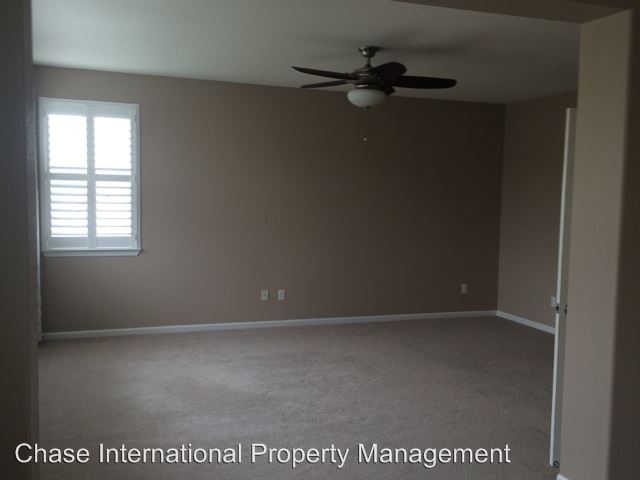 Foto del edificio - 2740 Beach River Dr