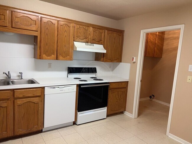 Foto del edificio - 1805 Windward Dr