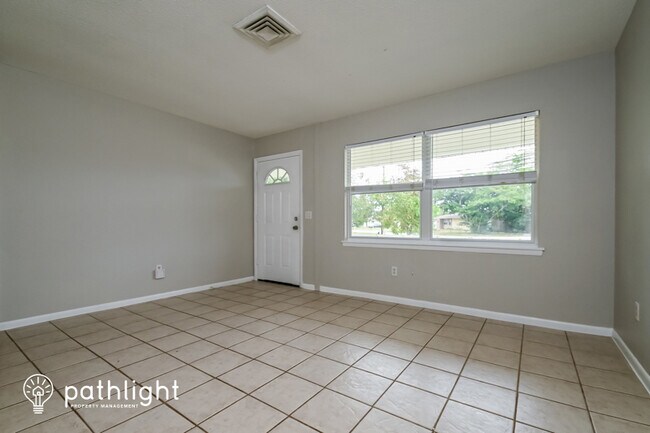 Building Photo - 7000 Brentford Rd, Sarasota, FL, 34241