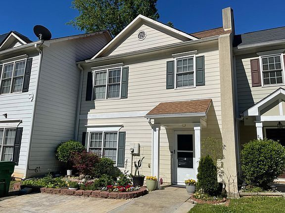 Foto del edificio - 881 Glynn Oaks Dr,Clarkston, GA 30021