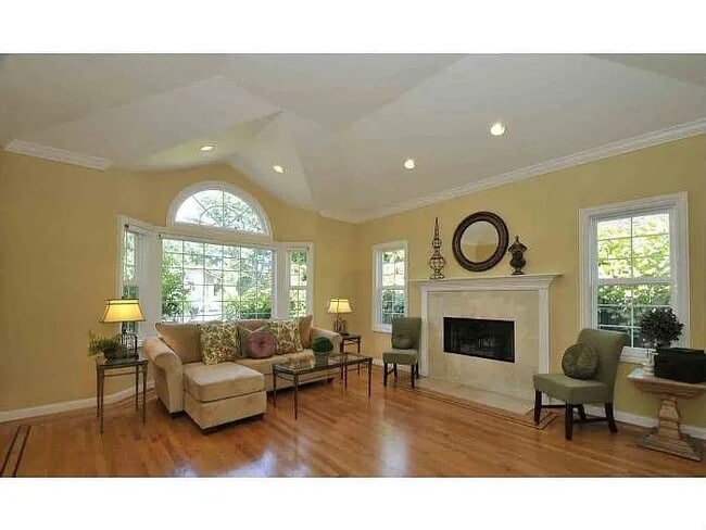 Foto del edificio - 745 Parma Way