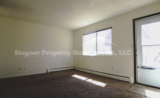 Building Photo - Great Condo in Laporte