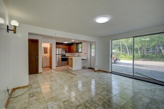 Building Photo - 12 Emery Ln