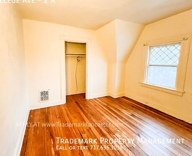 Foto del edificio - 132 College Ave