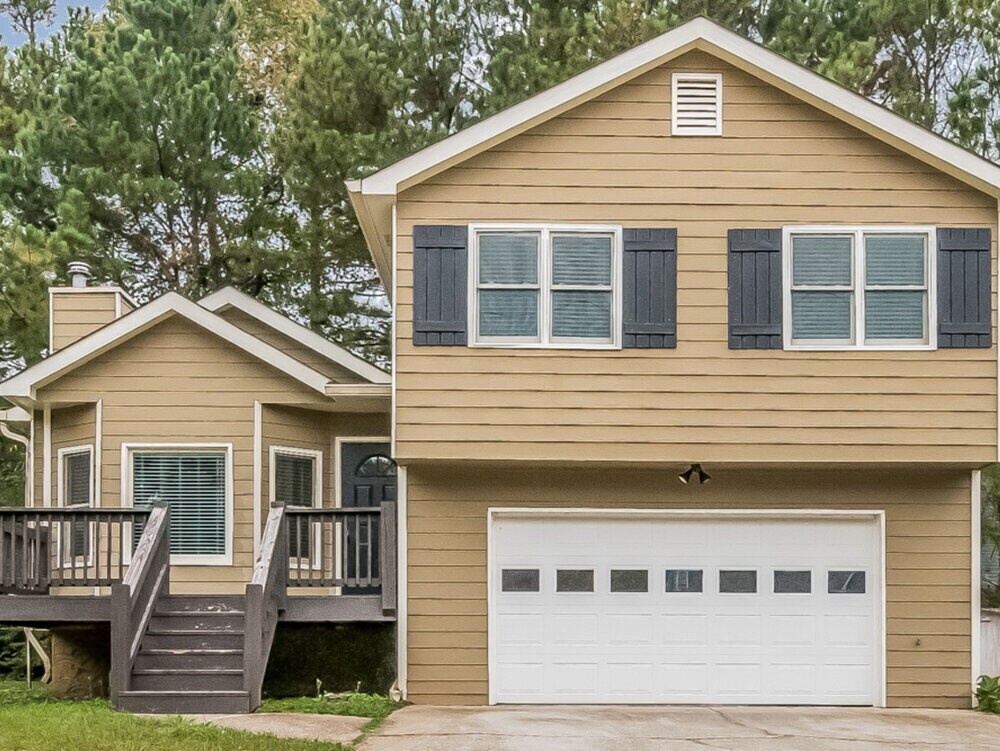 Primary Photo - 174 Iveydale Rd SE