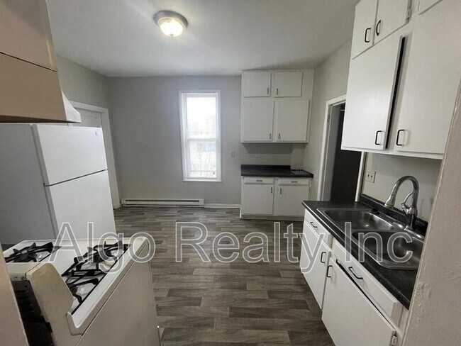 Foto del edificio - 2114 North Sheridan Avenue