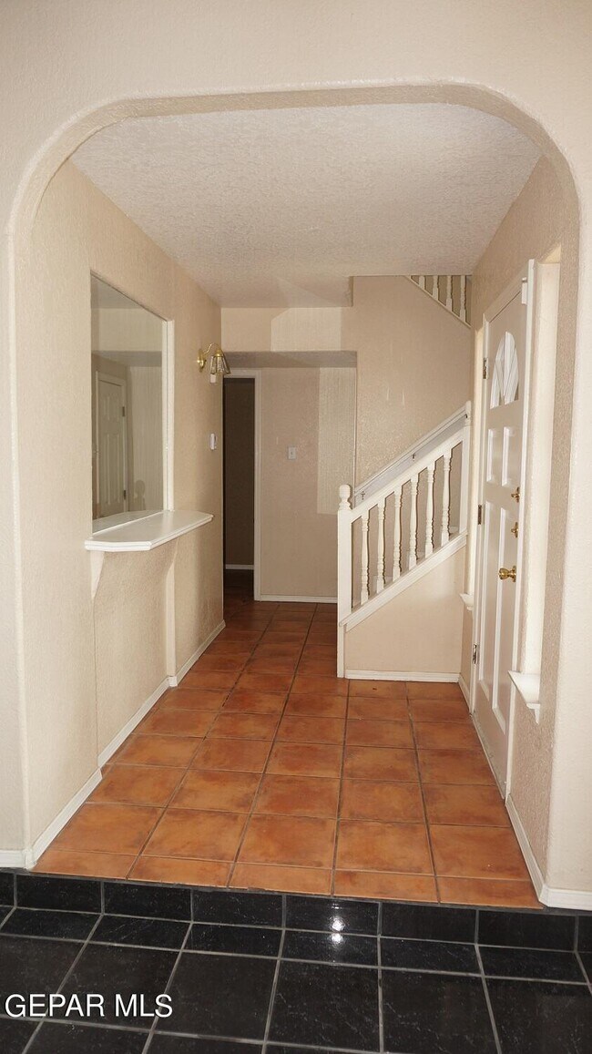 Foto del edificio - 1801 Garden Gate Way