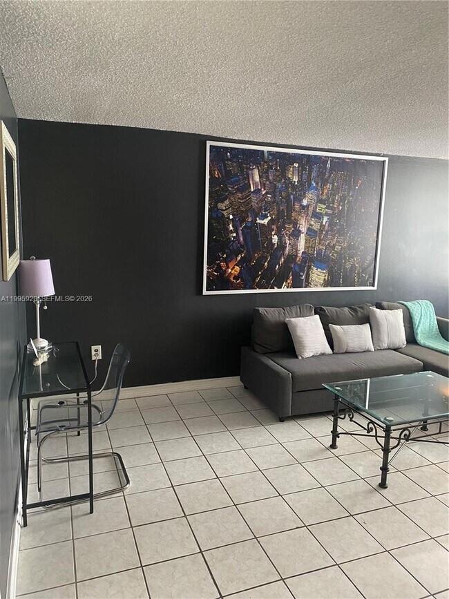 Foto del edificio - 1732 Meridian Ave