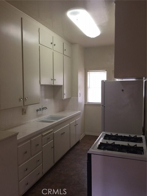 Building Photo - 257 Santa Ana Ave