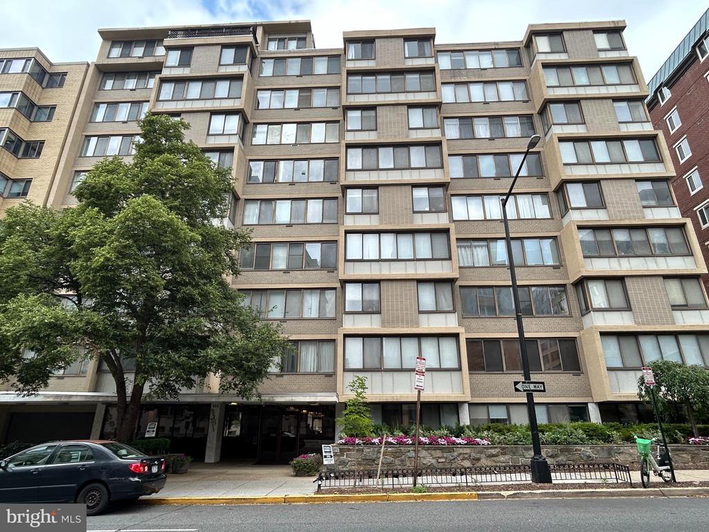 Foto principal - 522 21st St NW