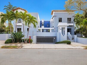 Building Photo - 5864 SW 74th Terrace