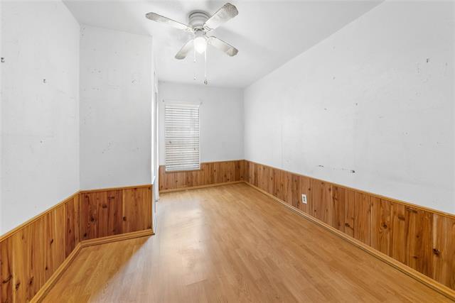 Building Photo - 2221 Varsity Dr