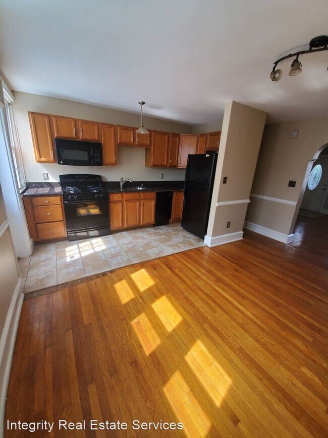 Foto del edificio - 3 br, 1 bath House - 1050 Edgemore  road