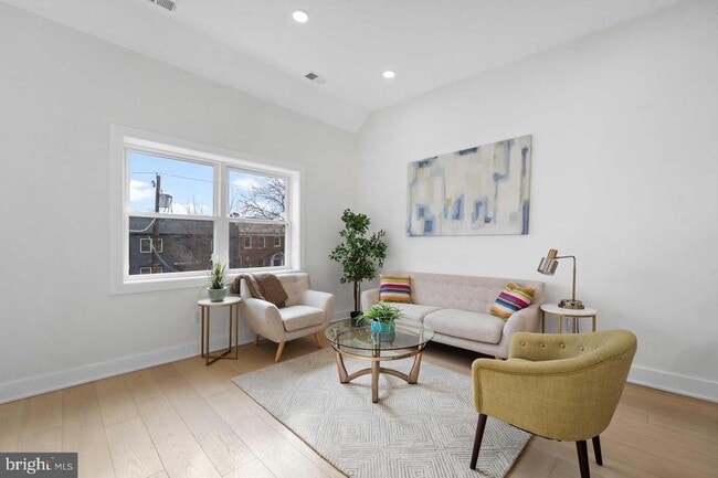 Foto del edificio - 1368 Bryant St NE