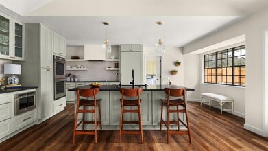 Building Photo - 2300 Toulouse Dr