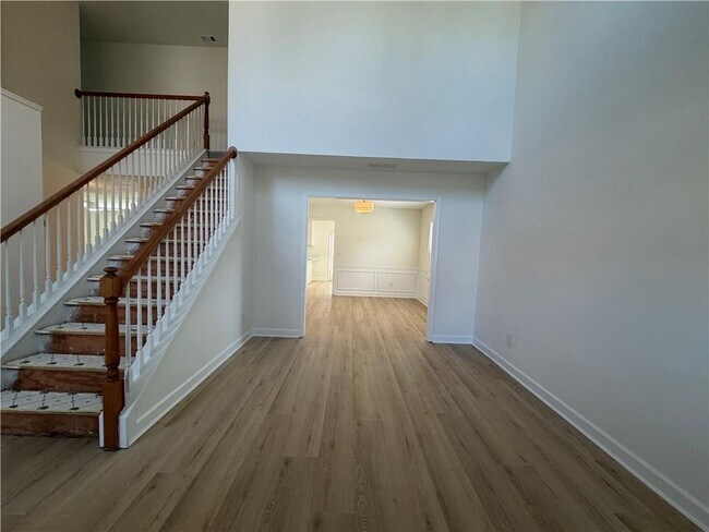 Building Photo - 2845 Factor Walk Blvd