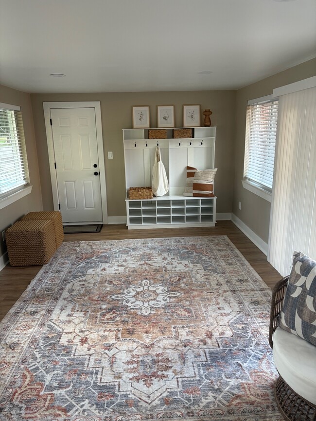 Breezeway Sunroom with Desk - 3527 Hillside Dr