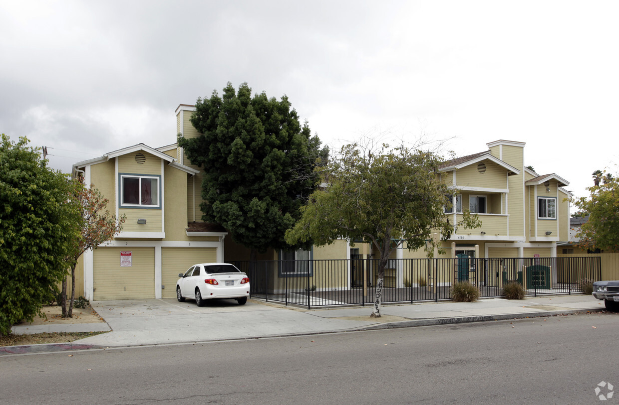 Primary Photo - 4165-4175 Highland Ave