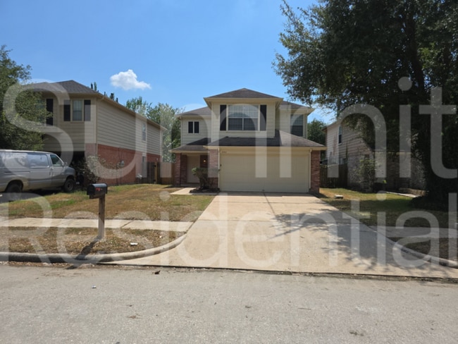 Building Photo - 830 N Oak Dr