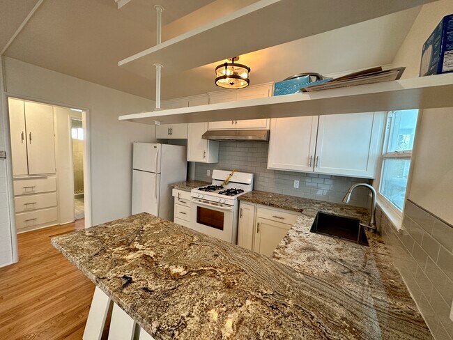 Granite and Farmhouse Sink - 811 S Catalina Ave