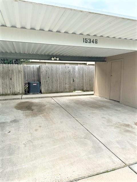 Foto del edificio - 15346 Falmouth Ave