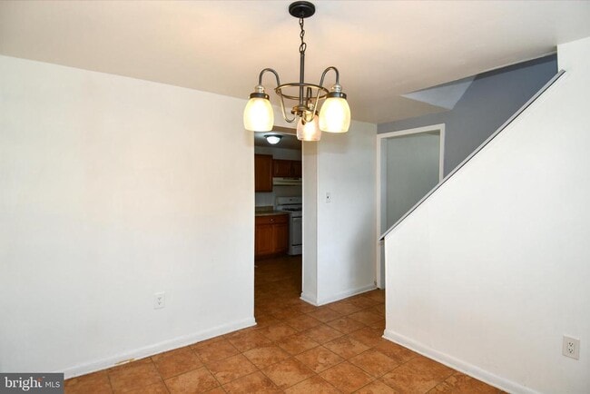 Building Photo - 14105 Robinson Ct
