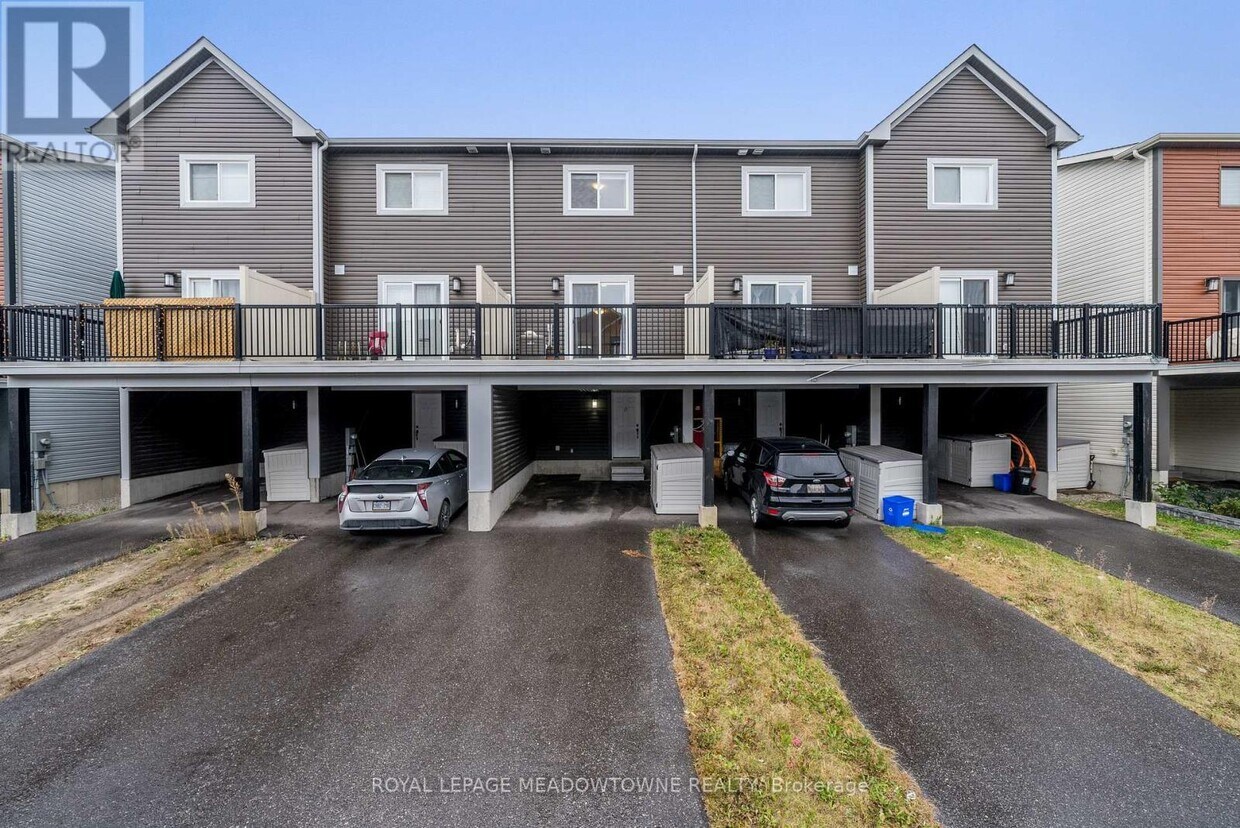 Primary Photo - 17 Andean Ln