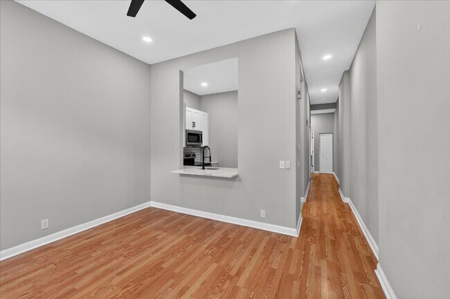 Building Photo - 2022 S 11th St