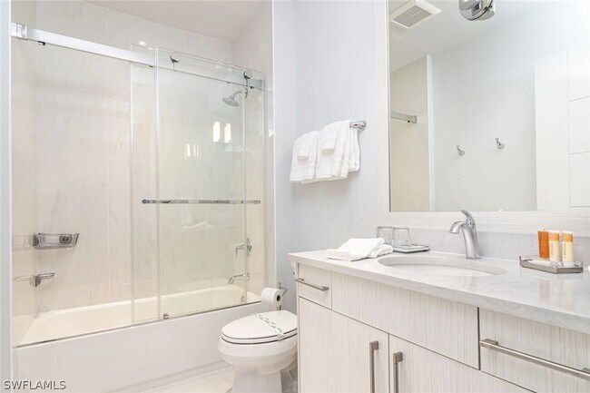 Building Photo - 101 8th St S