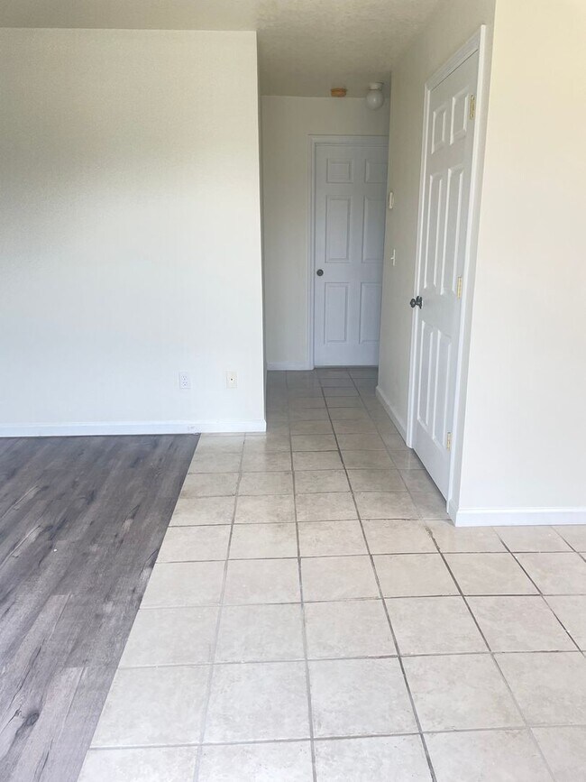 Foto del edificio - Cute 1 bed 1 bath home in Bay St Louis! Great location and nice yard!