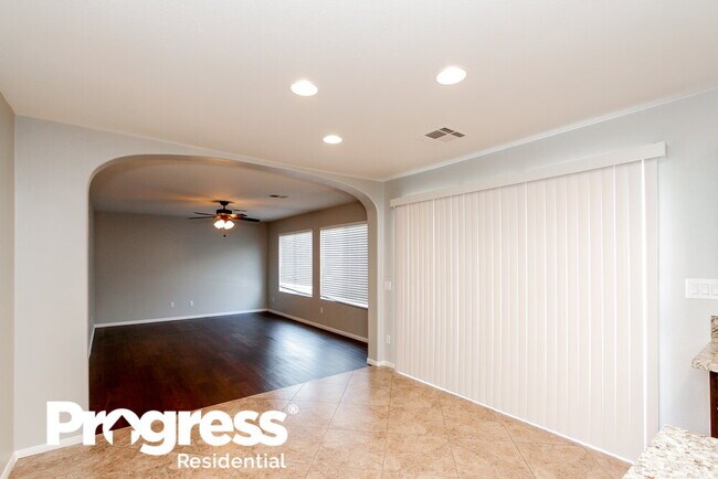 Building Photo - 5309 N Santa Fe Heights St