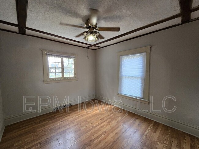 Foto del edificio - 215 17th St NE