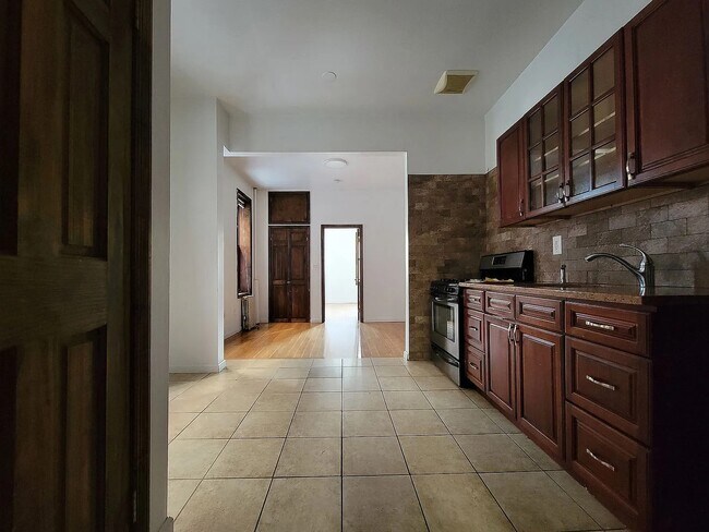 Foto del edificio - 7405 5th Ave