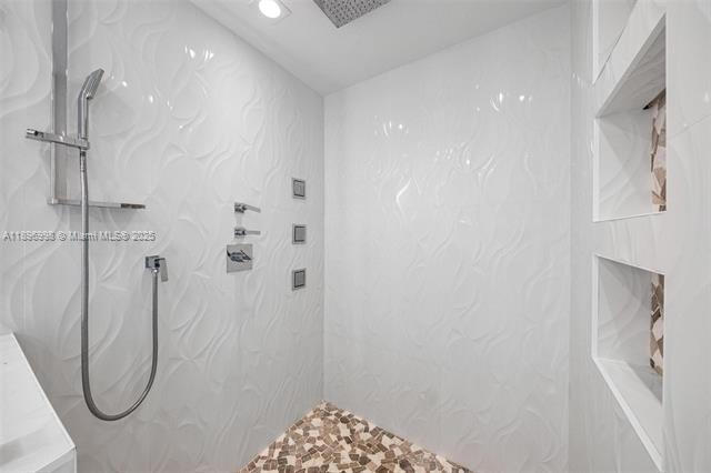 Foto del edificio - 360 CONDO