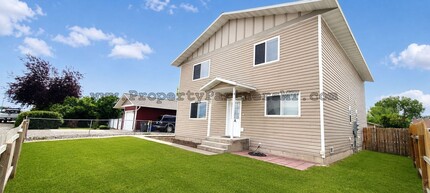Building Photo - 107 7th St