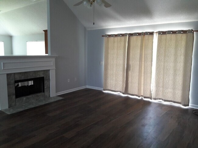 Building Photo - 119 Raindance Rd 3-bedroom, 2-bath Pooler ...