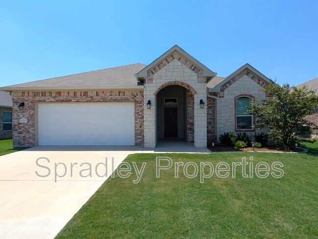 Building Photo - 10229 Eaglefire Dr