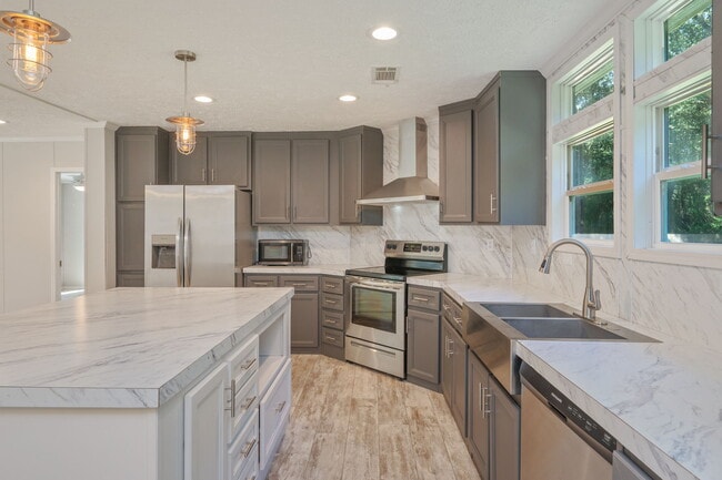 Building Photo - 6116 Arlon Ln