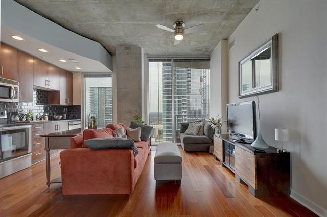 Foto del edificio - 360 Nueces St
