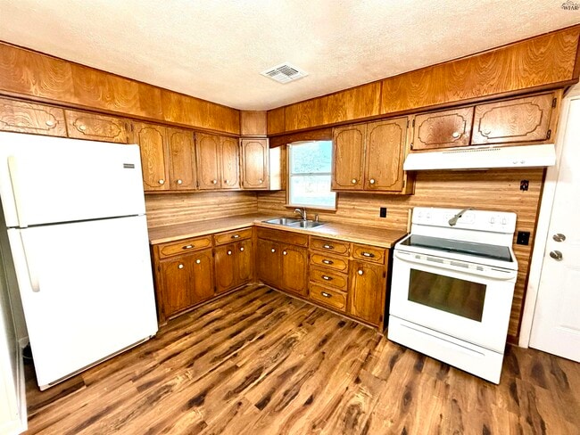 Foto del edificio - 157 FM 3393