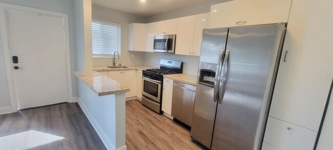 Building Photo - 1107 N 26th Ave