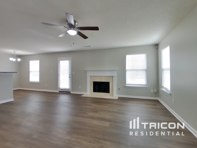 Foto del edificio - 5001 Serenity Point Ln