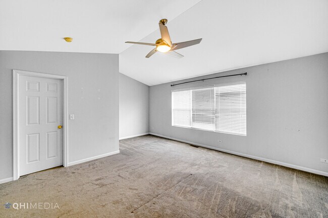 Building Photo - 2492 Stoughton Cir