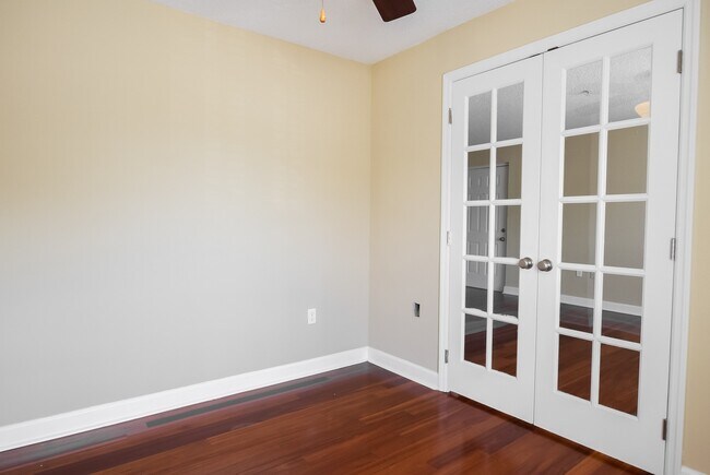 Building Photo - LIMITED TIME SPECIAL $500 OFF FIRST MONTH'...