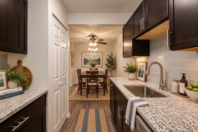 Building Photo - Bennington Crossings Apartment Homes