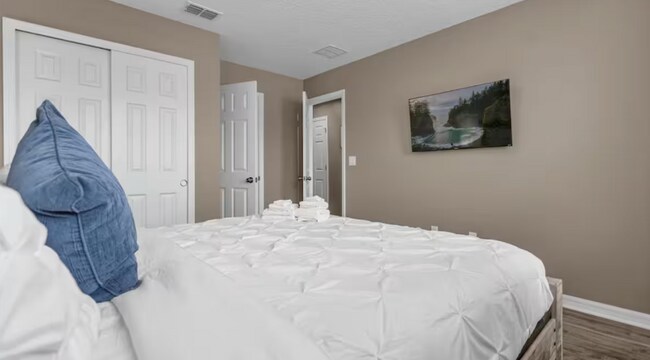 Foto del edificio - 8947 Amelia Downs Trail