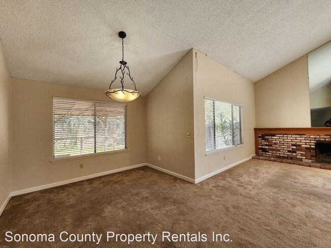 Building Photo - 4 br, 2 bath House - 6498 Jacaranda Street